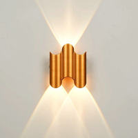 Applique murale LED solaire étanche IP65 en alliage d'aluminium, carrée/cylindrique en PC, 3W/5W/7W, angle de faisceau 20°, CRI 95 élevé, garantie 10 ans
