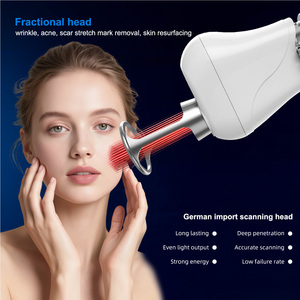 Máquina de Belleza Láser CO2 Fraccional Portátil de Dermatología para Rejuvenecimiento Vaginal 10600Nm con 1 Año de Garantía para Salón de Belleza - Product Image 5