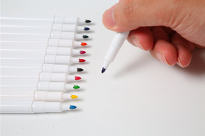 Pennarello tessuto <span class=keywords><strong>lavabile</strong></span> Non tossico t-shirt Marker tessuto colorato <span class=keywords><strong>lavabile</strong></span> pennarello <span class=keywords><strong>per</strong></span> bambini decorare t-shirt <span class=keywords><strong>tessuti</strong></span> - Product Image 4