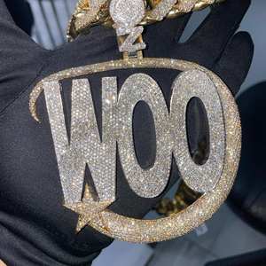 จี้เพชรโมอิสซาไนต์ทรงตัวอักษร WOP สไตล์ยูนิเซ็กซ์ ขายดี ดีไซน์ใหม่ทันสมัย พร้อมใบรับรอง IGI เครื่องประดับเงินแท้ ประดับทอง - Product Image 1