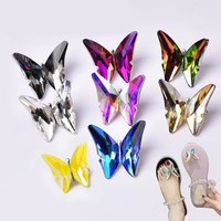 Fleur de chaussures gravée à dos plat DIY, écologique, avec boucle papillon 3D en cristal brillant, épingle en métal plaqué or et strass en verre