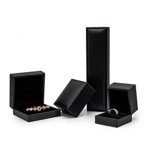 <span class=keywords><strong>Cajas</strong></span> de Cuero PU Negro Mate Hechas a Mano Disponibles con MOQ Bajo <span class=keywords><strong>para</strong></span> Joyería, Anillos, Collares, <span class=keywords><strong>Pulseras</strong></span>, Empaquetado <span class=keywords><strong>al</strong></span> <span class=keywords><strong>por</strong></span> <span class=keywords><strong>Mayor</strong></span> - Product Image 5