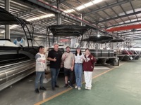 Vente en gros Bateau de fête en aluminium à deux étages Tritoon Yacht de luxe de loisir aquatique pour la famille avec moteur hors-bord
