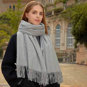 Nuevo Bufanda de Lana Pura Engrosada para Otoño e Invierno, Chal Cálido de Color Sólido Transpirable para Hombres y Mujeres, Uso Diario - Product Image 1