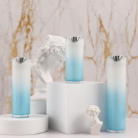 Produits promotionnels : Flacon cosmétique exquis à pompe à vide, flacon cosmétique personnalisé en acrylique, flacon cosmétique sans air à épaule plate
