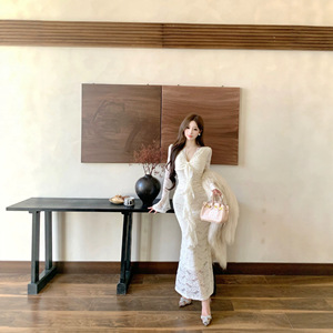 French Style Fitted Bell Sleeve Bodycon Fishtail Maxi Dress V Neck Lace Elegant Women's Dress For Dating Parties Stage - Product Image 3