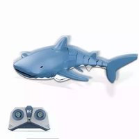 Tiburón en aerosol de simulación con chorro de agua para niños, pez de natación, juguete Animal, Hobby, Control remoto, tiburón Rc, Popular, 2,4g, venta al por mayor