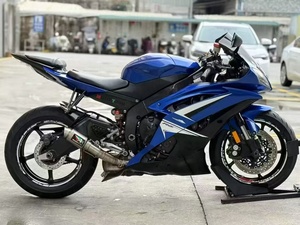 Moto Sportiva a Benzina Usata Yamaha R6 600cc Quattro Cilindri Raffreddata ad Acqua, Velocità Massima >280km/h, Ispezione Completa - Product Image 3