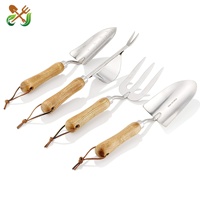 Kit d'outils de jardinage 4-en-1 durable avec manche en bois : truelle, houe, fourche, désherbeur – Ensemble cadeau pour le jardinage domestique et autres fournitures de jardin