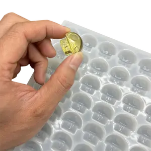 Aranceles más bajos Media hoja Pan Flood Scrape por método manual Platino Silicona Resina personalizada Chocolate Candy <span class=keywords><strong>Vitamin</strong></span> Gummy Bear Mold - Product Image 1