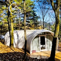 Tente de glamping de luxe en forme de chenille avec 2 chambres et salle de bain pour Airbnb Boutique