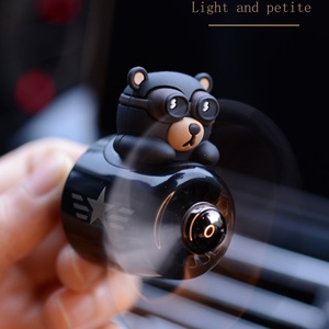 Meilleur vendeur, diffuseur d'air pour voiture, ours pilote, hélice rotative, parfum, design magnétique, accessoires d'aromathérapie automobile, parfum - Product Image 4