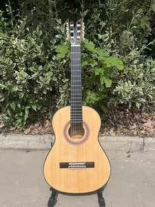 Vente chaude Aiersi marque fait à la main <span class=keywords><strong>guitare</strong></span> <span class=keywords><strong>classique</strong></span> brillant <span class=keywords><strong>3</strong></span>/<span class=keywords><strong>4</strong></span> petite taille 36 pouces solide haut corde en Nylon - Product Image 3