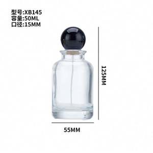 Flacon de parfum vide en verre transparent de luxe de 50 ml avec logo personnalisé, flacon de cologne pour homme, impression à l'écran, pulvérisateur rechargeable - Product Image 5