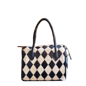Sac à main en cuir de luxe noir et blanc à motif diamanté avec poignées tressées et fermeture éclair, sac de voyage décontracté pour femme - Product Image 1