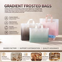 Sac fourre-tout réutilisable en PE dégradé givré personnalisé, en plastique recyclable, pour la vente en gros, avec logo, pour vêtements, cadeaux, supermarché