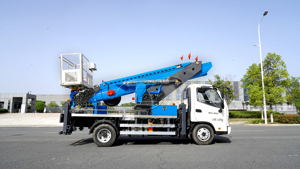 Camión Utilitario Ligero FOTON Aumark 4x2 de Gran Alcance, Vehículo con Plataforma Elevadora Telescópica Compacta de 33 m - Product Image 5