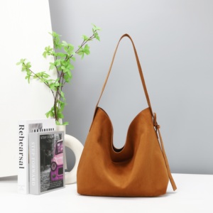 Nuevo Bolso Tote Grande Impermeable de Color Sólido con Acabado de Gamuza PU, Cierre Abierto, para Otoño/Invierno, para Viajes Diarios, de Poliéster - Product Image 1