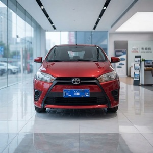 Toyota <span class=keywords><strong>Yaris</strong></span> Usata 2014-2023 Automatica Guida a Sinistra Interni Scuri Sedili in Tessuto R15 - Product Image 1