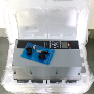 VLT FC-302 ซีรีส์ 5.5kW 380-500V IP66 ไดรฟ์ปรับความถี่ได้ ตัวควบคุมความเร็วมอเตอร์ AC - Product Image 1