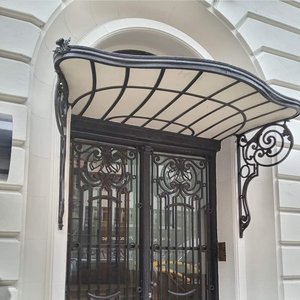 Auvent extérieur avec structure en fer forgé et toit en polycarbonate Protection contre les intempéries pour l'entrée de porte - Product Image 5