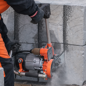 Scie à chaîne électrique industrielle 6 kW HF pour bois, blocs et panneaux en béton - Product Image 3