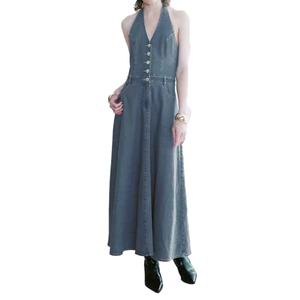 เดรสยีนส์แฟชั่นใหม่สำหรับฤดูร้อน ขายส่ง ทรงหลวมสไตล์วินเทจ แขนกุด จับจีบ สำหรับผู้หญิง - Product Image 1