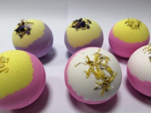 Bombe da Bagno Quadrate Effervescenti Ultrasottili (2mm) con Pellicola Termoretraibile - Ingrosso OEM, Fatte a Mano, Vegane - Product Image 4