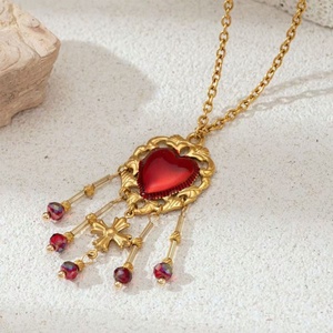 Ensemble collier et boucles d'oreilles en forme de cœur rouge, plaqué or 18 carats, acier inoxydable, pendentif croix à glands, bijoux anti-ternissement pour femmes, mariage, fête - Product Image 4