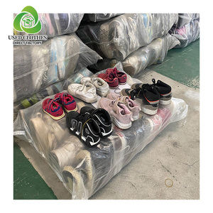 Zapatillas deportivas de segunda mano para hombre, zapatos deportivos para hombre, existencias de Sepatu Bola Bekas Speak Bola, zapatos de segunda mano para hombre, zapatillas J4 usadas - Product Image 2