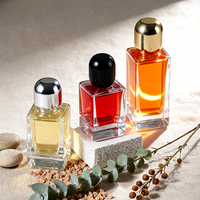 Vente en gros de flacons de parfum de luxe personnalisés de haute qualité, flacon de parfum carré en verre de 30 ml, 50 ml, 100 ml, flacon de parfum vide avec boîte