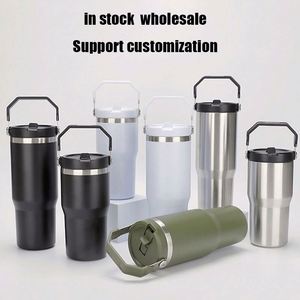 Bouteille d'eau isotherme personnalisée avec logo, 20 oz et 30 oz, en acier inoxydable à double paroi, anti-fuite, avec paille rabattable et poignée - Product Image 2
