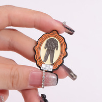 En gros, Broche en métal style dessin animé, effet miroir noir, thème horreur, élégante, pour décorations de revers et accessoires vestimentaires