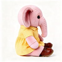 Peluche Éléphant Kawaii avec Robe Jaune à Revers et Chaussures en Cuir – Doux Animal en Peluche Mignon et Adorable