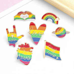 Épingles à revers en émail plaqué arc-en-ciel poli, personnalisées, tendance, bon marché, en alliage de zinc, commandes en gros, artisanat métallique promotionnel - Product Image 1