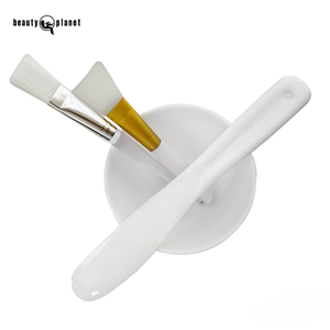 Ensemble de spatules en argile 4-en-1 Beauty Planet Facial Spa pour masques DIY, pinceaux de mélange cosmétique et bol en silicone pour soins de la peau - Product Image 6