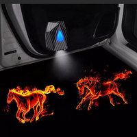 Projecteur de porte de voiture universel en fibre de carbone avec logo LED dynamique à chargement USB et images animées pour éclairage de sol