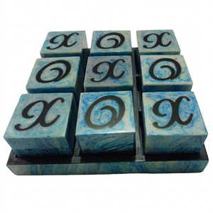 Jeu de Tic Tac Toe en résine moderne fait main pour l'intérieur, pour enfants et adultes, amusement familial - Product Image 1
