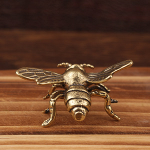 Solid Brass Bee Desktop <b>Ornament</b> Traditional Tea Ceremony Home Office Decorative Figurine Irregular Shape Single Piece Package - Product Image 3