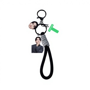 Porte-clés en acrylique avec photo numérique Kpop BT Idol, figurines V, JunKOOK, SUGA, pendentifs pour cordon de téléphone, étanche, tendance mode, cadeau pour fans - Product Image 6