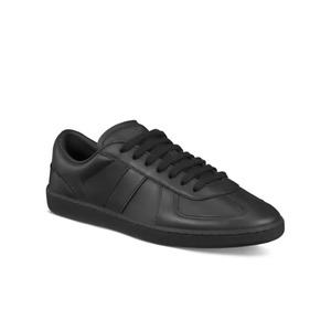 Baskets basses classiques pour hommes en cuir véritable, chaussures plates antidérapantes à semelle en caoutchouc, plusieurs couleurs tendance disponibles - Product Image 1