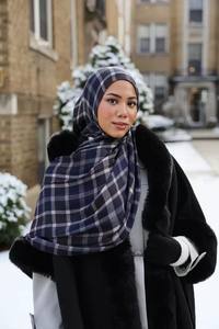 Voile musulman malaisien tendance à carreaux imprimés, doux et stylé, type Merrachi, en promotion - Product Image 5