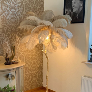 OEM Toptan Lüks İskandinav LED Ayaklı Kavisli Ağaçlar Işık Lambası Retro Tüy Yer Lambaları Ev Otel Dekorasyonu için - Product Image 4