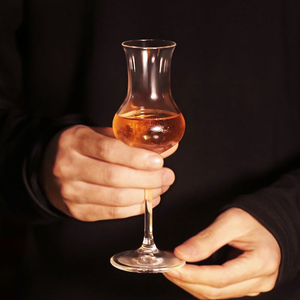 Guangzhou <span class=keywords><strong>Hefa</strong></span> 2024 Pub Inglaterra Bar Especial 3,8 Oz. Copa de vino Grappa Surtido de cristalería especial Vajilla de cristal Copas - Product Image 2