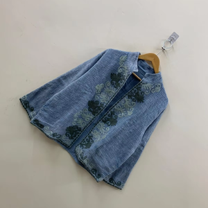 Streetwear court fait à la main, veste courte, manteau d'hiver, veste bohème, veste brodée à la main, cadeau pour femmes - Product Image 1