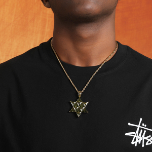 <span class=keywords><strong>Collar</strong></span> de Moda Estilo Hip-Hop <span class=keywords><strong>con</strong></span> Colgante de Estrella de Seis Puntas Chapado en Oro de 18K <span class=keywords><strong>con</strong></span> Diamantes y <span class=keywords><strong>Esmeralda</strong></span> Verde Oliva - Product Image 4