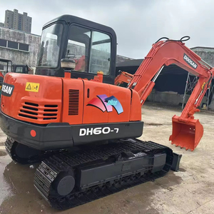 Excavadora de cadenas mini usada Doosan DH60 de 6 toneladas de Japón a precio económico con motor, caja de cambios y PLC - Equipo de construcción de buena calidad - Product Image 1