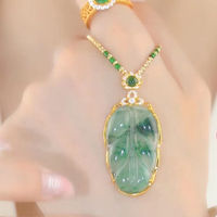 En stock! Imitation Hetian Jade Charme Pendentif Collier Imitation Jade Feuilles Pendentif Clavicule Chaîne Collier pour Femmes