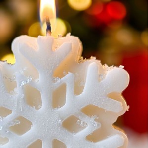 Velas Aromáticas Navideñas Tsuya, Fragancia Festiva, Cera de Soya, Caja de Regalo Decorativa, Forma Personalizada, Sin Humo - Product Image 3