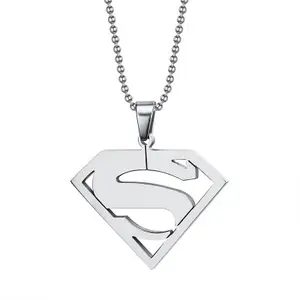 Superman Kalung Clark Kent Superman Pahlawan Liontin Perak Stainless Steel Komik Justice League Perhiasan Pria Grosir